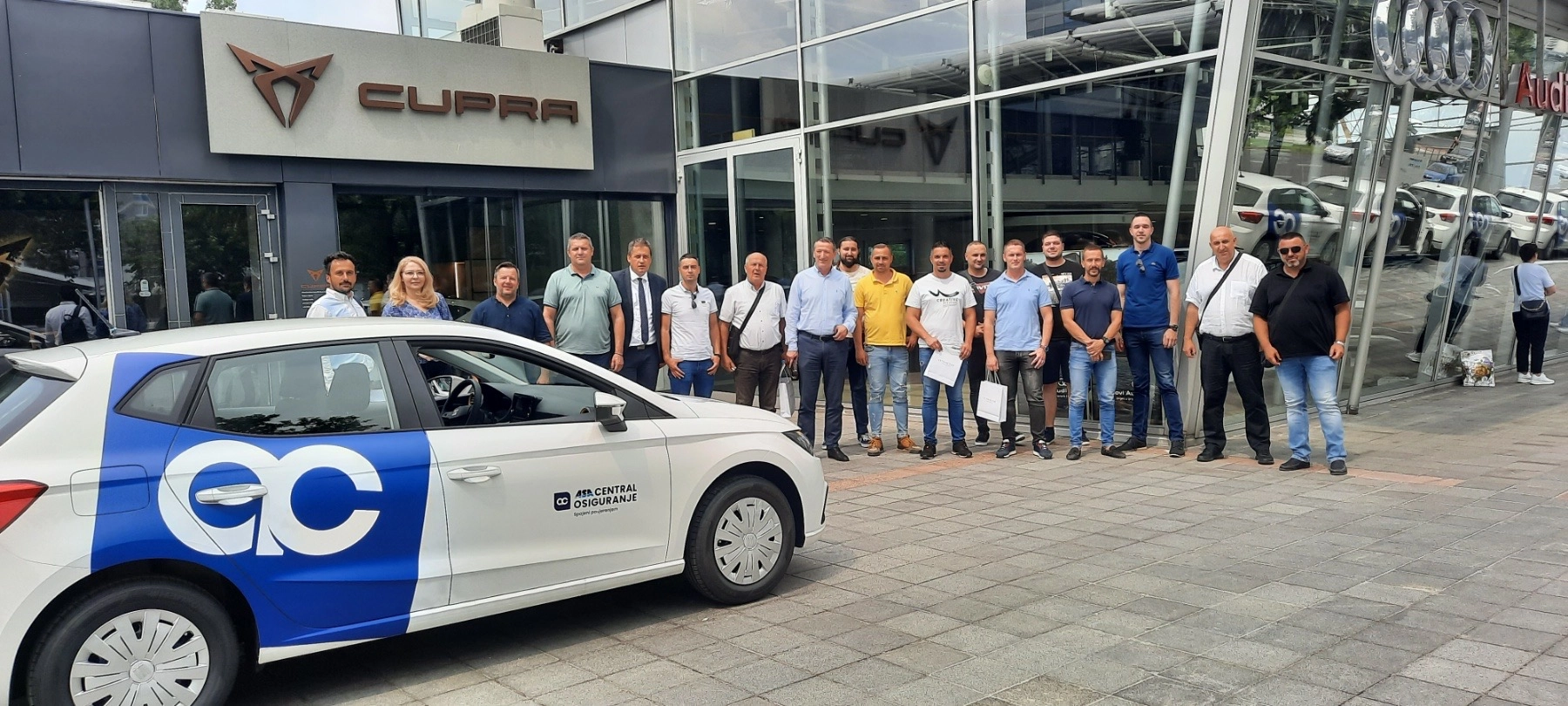 Porsche Leasing i ASA CENTRAL osiguranje – završena svečana primopredaja 20 vozila